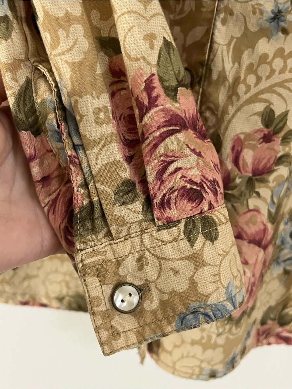 Liz Wear Beige Tapestry Floral 100% Cotton Button-Down Shirt size Large - Picture 5 of 9